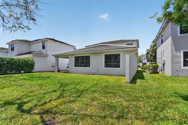 7174 Villamar Way, Lake Worth, FL 33463