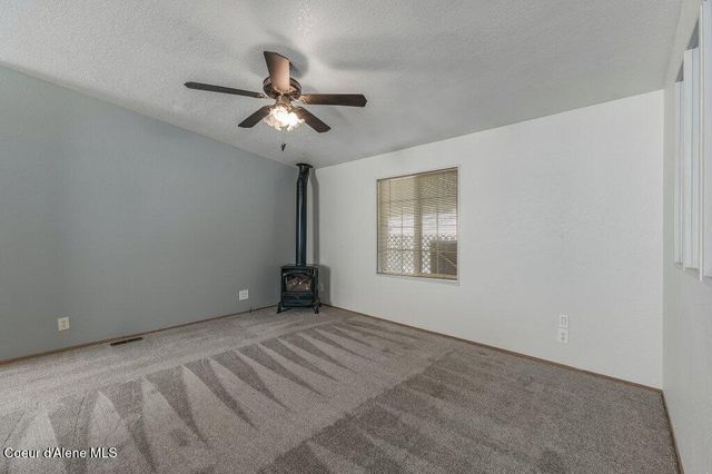 8509 N Sunny LN, Hayden, ID 83835