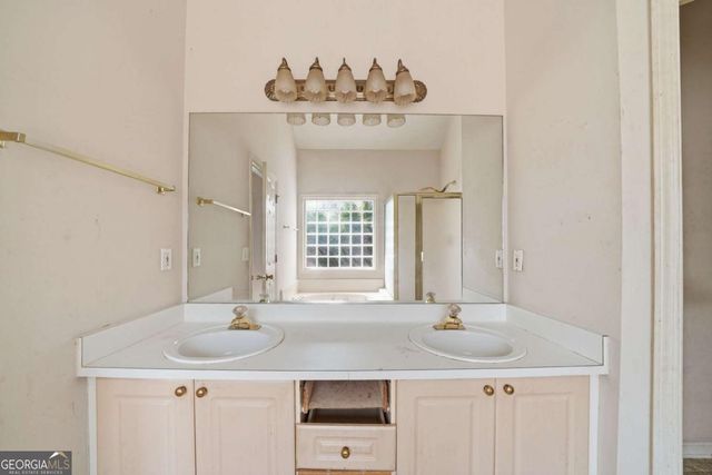 2333 Ettas Circle SE, Conyers, GA 30013