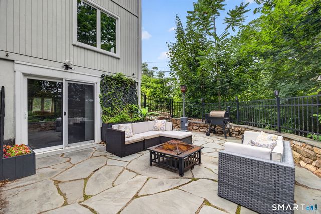 5 Cliff Street, East Haven, CT 06512