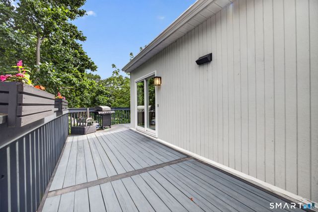 5 Cliff Street, East Haven, CT 06512
