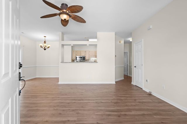9673 Kings Grant Dr., Murrells Inlet, SC 29576