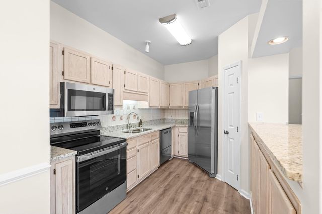 9673 Kings Grant Dr., Murrells Inlet, SC 29576
