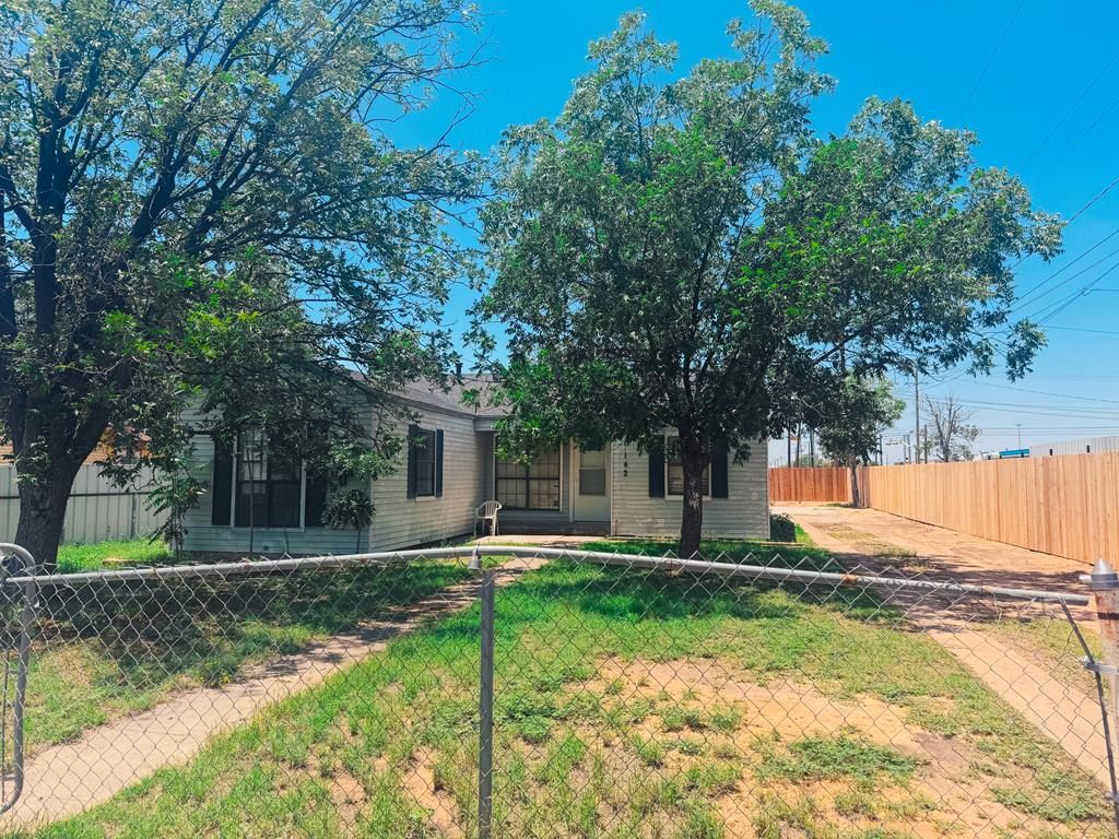 1421 Lauderdale Ave, Odessa, TX 79762