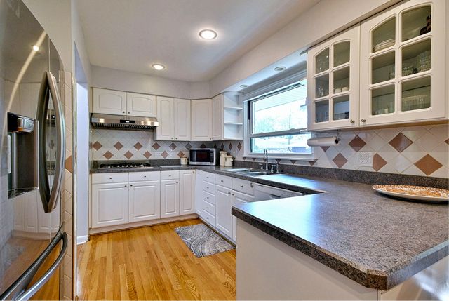 4915 Jerome Avenue, Skokie, IL 60077