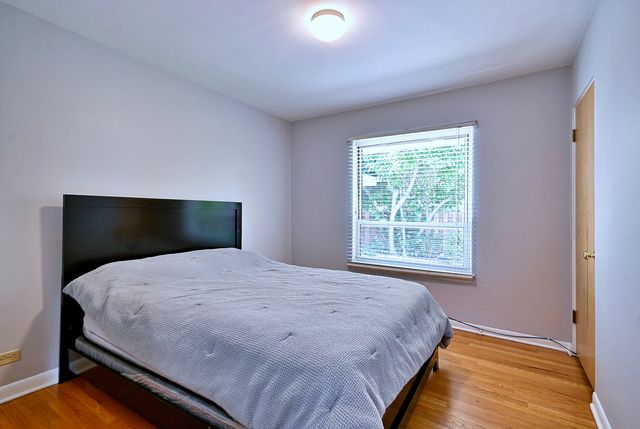 4915 Jerome Avenue, Skokie, IL 60077