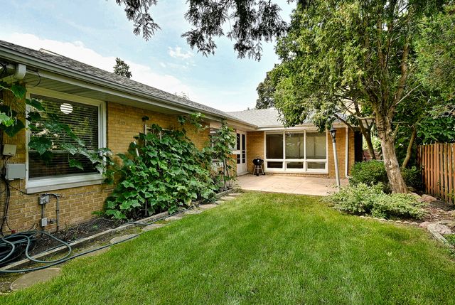 4915 Jerome Avenue, Skokie, IL 60077