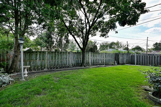 4915 Jerome Avenue, Skokie, IL 60077