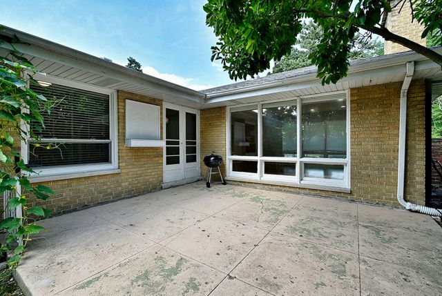 4915 Jerome Avenue, Skokie, IL 60077
