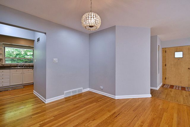 4915 Jerome Avenue, Skokie, IL 60077