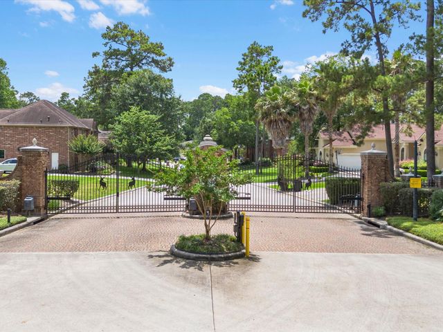 2286 Deer Cove Trail, Houston, TX 77339