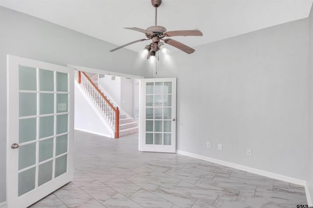 5718 Gloucester Dr, Tyler, TX 75707