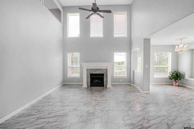 5718 Gloucester Dr, Tyler, TX 75707