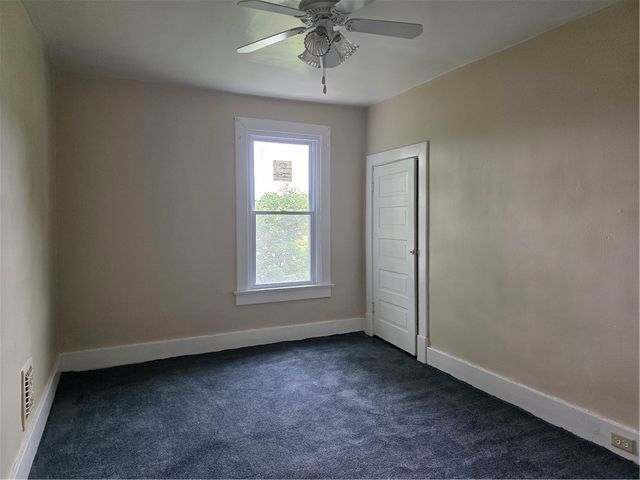 121 CATALPA STREET, New Kensington, PA 15068