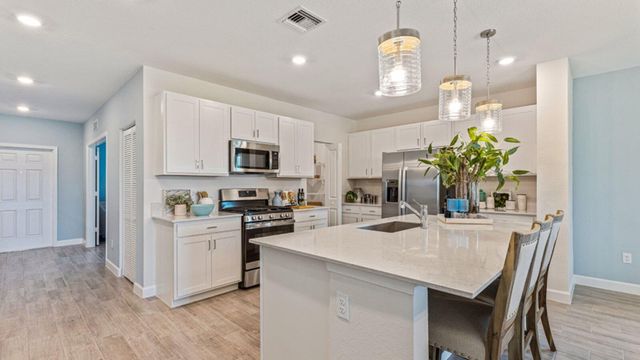 2324 Majorelle Drive NW, Palm Bay, FL 32907