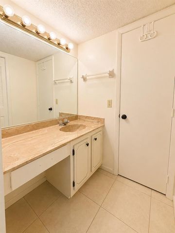 6200 NW 62ND Street 206, Tamarac, FL 33319