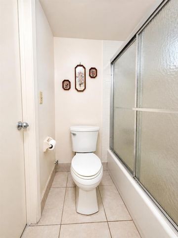 6200 NW 62ND Street 206, Tamarac, FL 33319