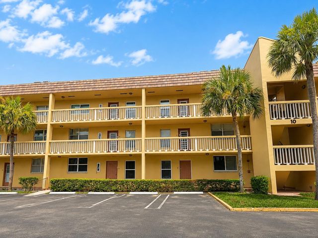 6200 NW 62ND Street 206, Tamarac, FL 33319