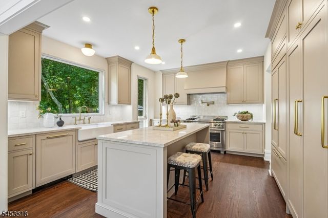 150 Gordonhurst Ave, Montclair Twp., NJ 07043