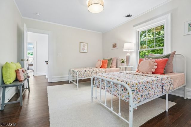 150 Gordonhurst Ave, Montclair Twp., NJ 07043