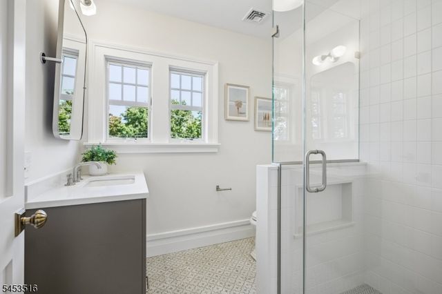 150 Gordonhurst Ave, Montclair Twp., NJ 07043