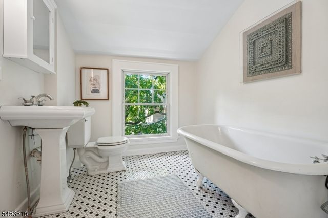 150 Gordonhurst Ave, Montclair Twp., NJ 07043