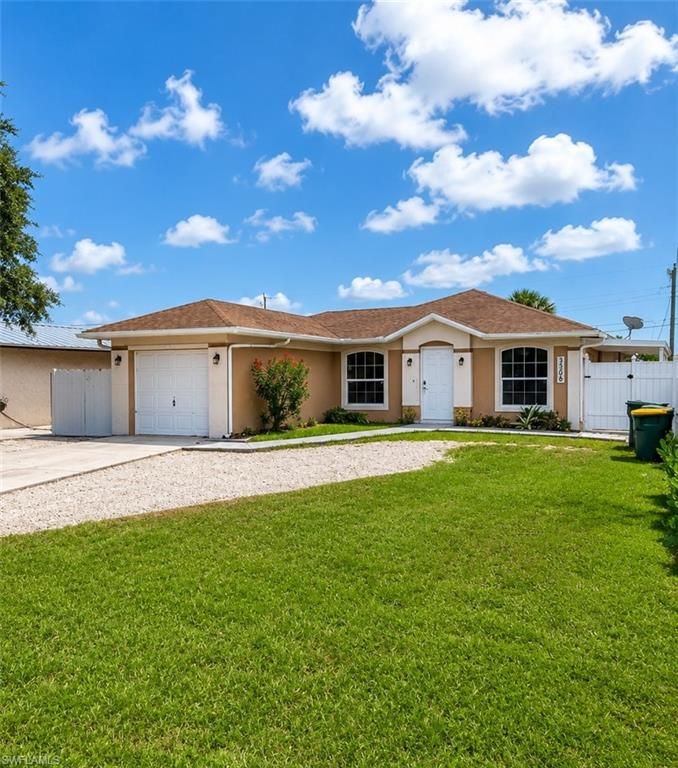 3586 Seagrape AVE, NAPLES, FL 34104 — photo 3