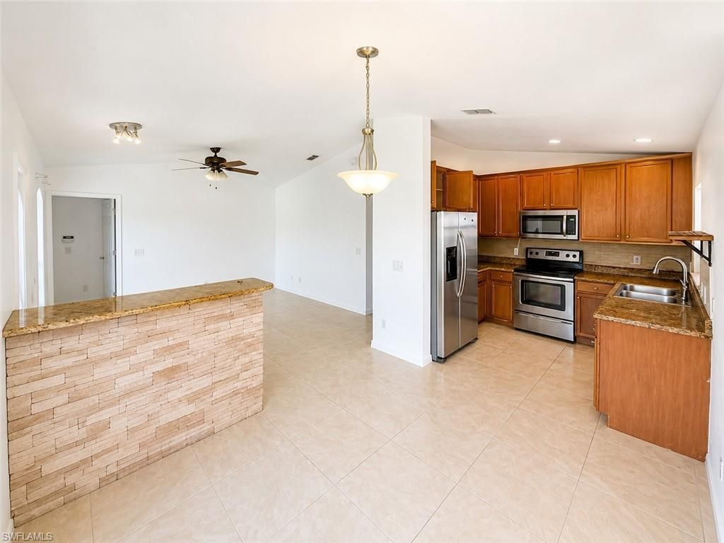3586 Seagrape AVE, NAPLES, FL 34104 — photo 5