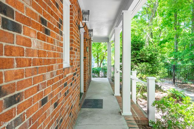 917 Emory Drive, Chapel Hill, NC 27517