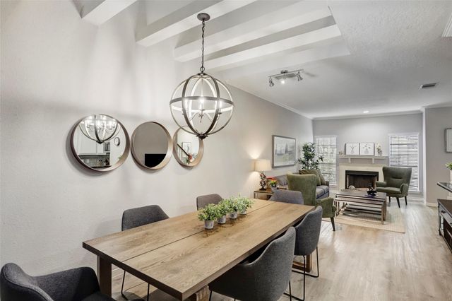 1911 Bering Drive 34, Houston, TX 77057