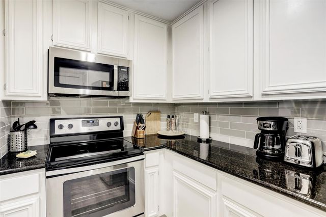 1911 Bering Drive 34, Houston, TX 77057