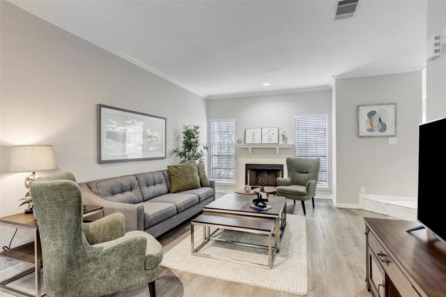 1911 Bering Drive 34, Houston, TX 77057