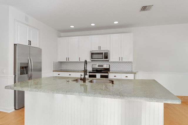 126 Peabody Drive, Jupiter, FL 33458