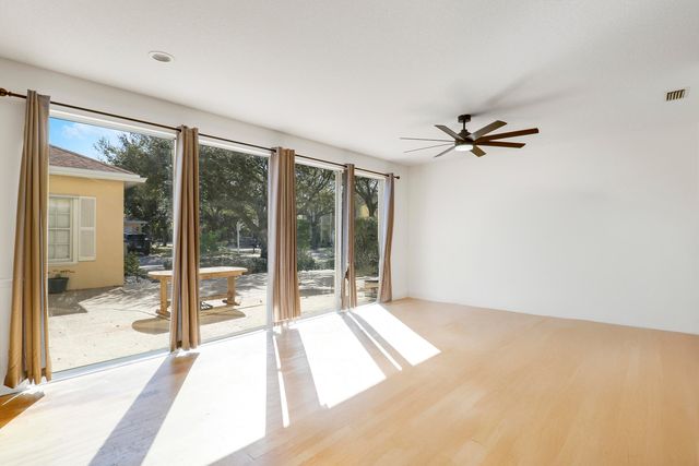 126 Peabody Drive, Jupiter, FL 33458