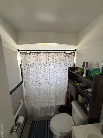 1071 13th Street, Wyandotte, MI 48192