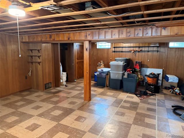 1071 13th Street, Wyandotte, MI 48192