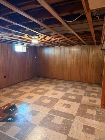 1071 13th Street, Wyandotte, MI 48192