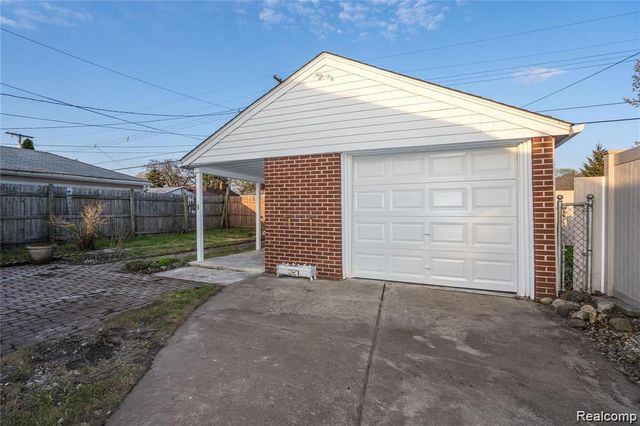 1071 13th Street, Wyandotte, MI 48192