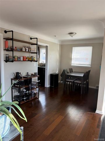 1071 13th Street, Wyandotte, MI 48192