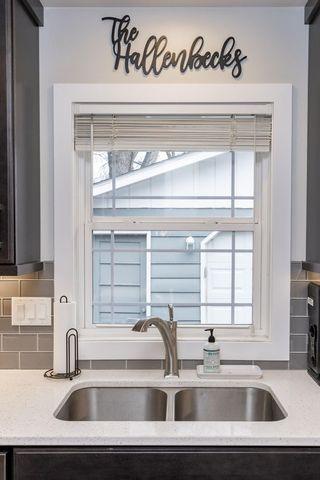 1438 19th Street S, Fargo, ND 58103