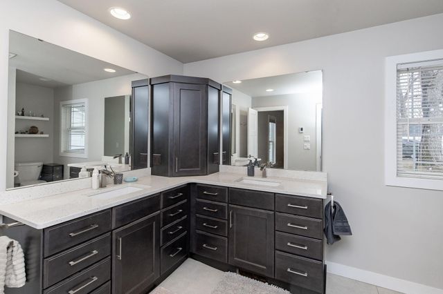 1438 19th Street S, Fargo, ND 58103