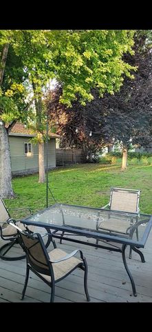 1438 19th Street S, Fargo, ND 58103