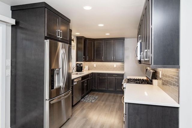 1438 19th Street S, Fargo, ND 58103