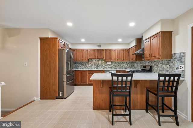3 DARVEL DR, Princeton Junction, NJ 08550