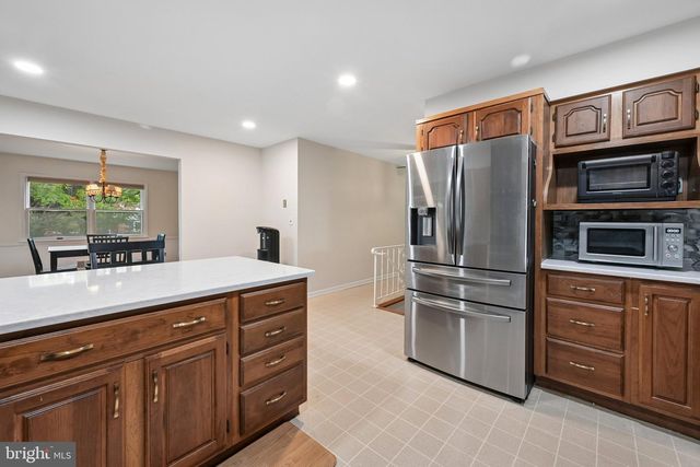 3 DARVEL DR, Princeton Junction, NJ 08550