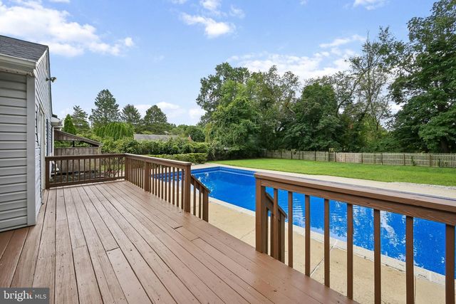 3 DARVEL DR, Princeton Junction, NJ 08550