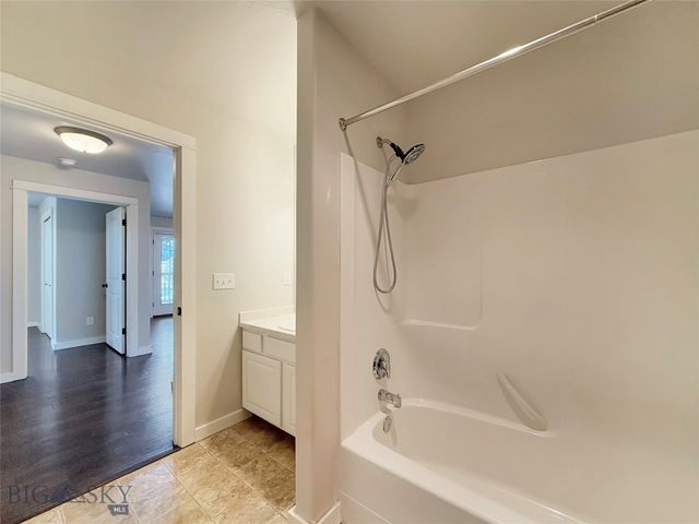 2240 Baxter Lane B6, Bozeman, MT 59718