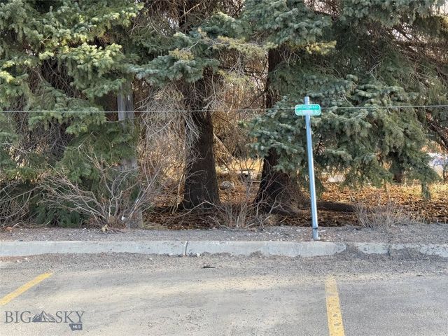 2240 Baxter Lane B6, Bozeman, MT 59718