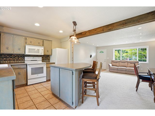 12014 Ne 16TH St, Vancouver, WA 98684