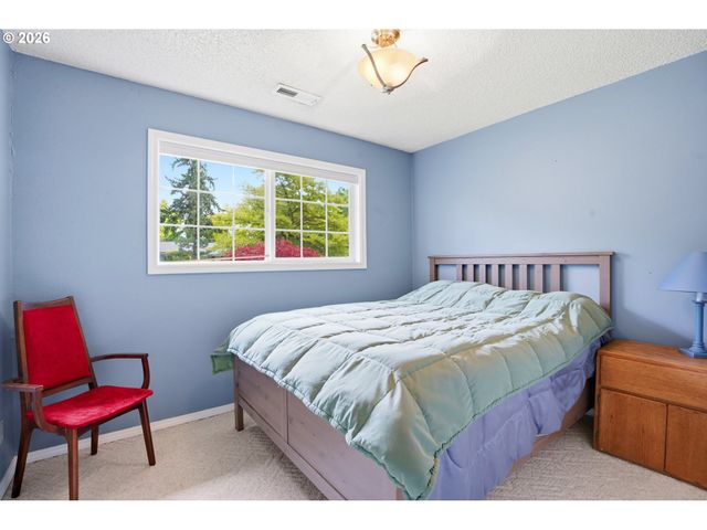 12014 Ne 16TH St, Vancouver, WA 98684